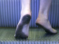 Feet - Asya - 2005-07-02 A barefoot shopping