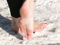 Feet - Asya A - 2011-04-07 Sunny day