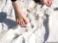 Feet - Asya A - 2011-04-07 Sunny day