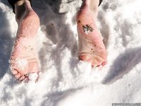 Feet - Asya A - 2011-04-07 Sunny day