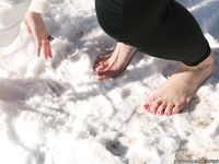 Feet - Asya A - 2011-04-07 Sunny day