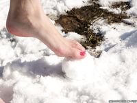 Feet - Asya A - 2011-04-07 Sunny day