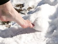 Feet - Asya A - 2011-04-07 Sunny day