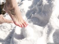 Feet - Asya A - 2011-04-07 Sunny day