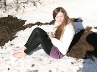 Feet - Asya A - 2011-04-07 Sunny day