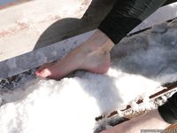 Feet - Asya A - 2011-04-07 Sunny day