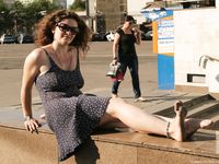 Feet - Daria - 2010-08-20 Evening barefoot stroll