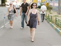 Feet - Daria - 2010-08-20 Evening barefoot stroll
