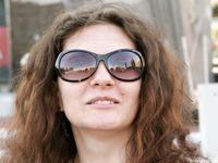 Feet - Daria - 2010-08-20 Evening barefoot stroll