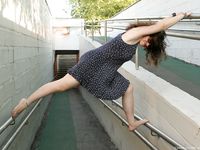 Feet - Daria - 2010-08-20 Evening barefoot stroll