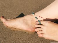 Feet - Daria - 2010-08-20 Evening barefoot stroll