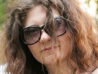 Feet - Daria - 2010-08-20 Evening barefoot stroll