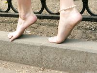 Feet - Daria A - 2011-06-08 Slender beauty with long toes