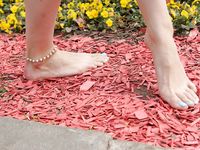 Feet - Daria A - 2011-06-08 Slender beauty with long toes