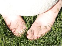 Feet - Daria A - 2011-06-08 Slender beauty with long toes