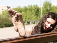 Feet - Daria A - 2011-06-08 Slender beauty with long toes