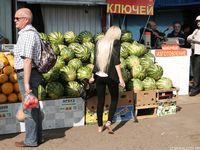 Feet - Daria E - 2012-10-31 Barefoot office girl