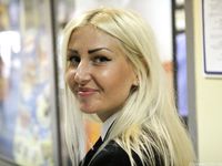 Feet - Daria E - 2012-10-31 Barefoot office girl