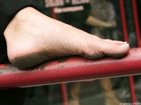 Feet - Daria E - 2012-10-31 Barefoot office girl