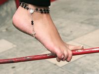 Feet - Daria E - 2012-10-31 Barefoot office girl