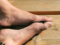 Feet - Daria E - 2012-10-31 Barefoot office girl