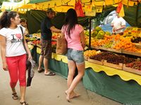 Feet - Daria F - 2013-11-22 Slender beauty in shorts