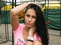 Feet - Daria F - 2013-11-22 Slender beauty in shorts