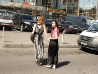 Feet - Daria G + Unknown ginger beauty - 2014-09-18 Barefoot beauty with her friend