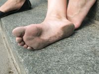 Feet - Daria G + Unknown ginger beauty - 2014-09-18 Barefoot beauty with her friend