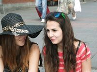 Feet - Daria G + Unknown ginger beauty - 2014-09-18 Barefoot beauty with her friend