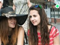 Feet - Daria G + Unknown ginger beauty - 2014-09-18 Barefoot beauty with her friend