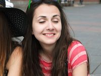 Feet - Daria G + Unknown ginger beauty - 2014-09-18 Barefoot beauty with her friend