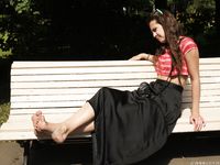 Feet - Daria G + Unknown ginger beauty - 2014-09-18 Barefoot beauty with her friend