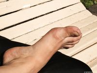 Feet - Daria G + Unknown ginger beauty - 2014-09-18 Barefoot beauty with her friend