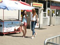 Feet - Daria G + Unknown ginger beauty - 2017-09-01 Two barefoot friends