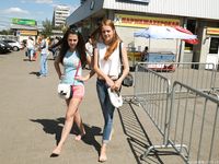 Feet - Daria G + Unknown ginger beauty - 2017-09-01 Two barefoot friends