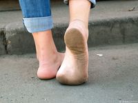 Feet - Daria G + Unknown ginger beauty - 2017-09-01 Two barefoot friends