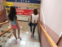 Feet - Daria G + Unknown ginger beauty - 2017-09-01 Two barefoot friends