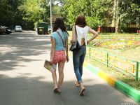 Feet - Daria G + Unknown ginger beauty - 2017-09-01 Two barefoot friends