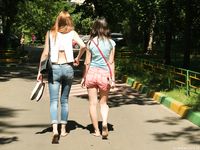 Feet - Daria G + Unknown ginger beauty - 2017-09-01 Two barefoot friends