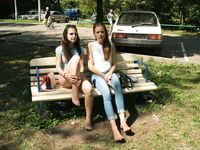 Feet - Daria G + Unknown ginger beauty - 2017-09-01 Two barefoot friends