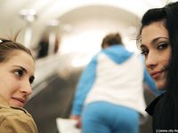 Feet - Dina A - 2010-07-15 Two pretty girls