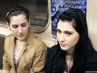 Feet - Dina A - 2010-07-15 Two pretty girls