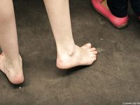 Feet - Dina A - 2010-07-15 Two pretty girls