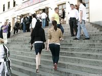 Feet - Dina A - 2010-07-15 Two pretty girls