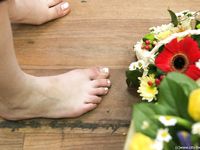 Feet - Dina A - 2010-07-15 Two pretty girls