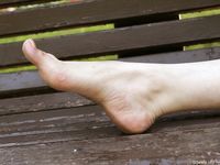 Feet - Dina A - 2010-07-15 Two pretty girls