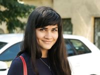 Feet - Dina B - 2014-10-24 Brunette in a business dress