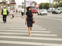 Feet - Dina B - 2014-10-24 Brunette in a business dress