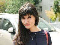 Feet - Dina B - 2014-10-24 Brunette in a business dress